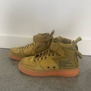 Nike SF Air Force 1 GS 'Desert Moss' Green